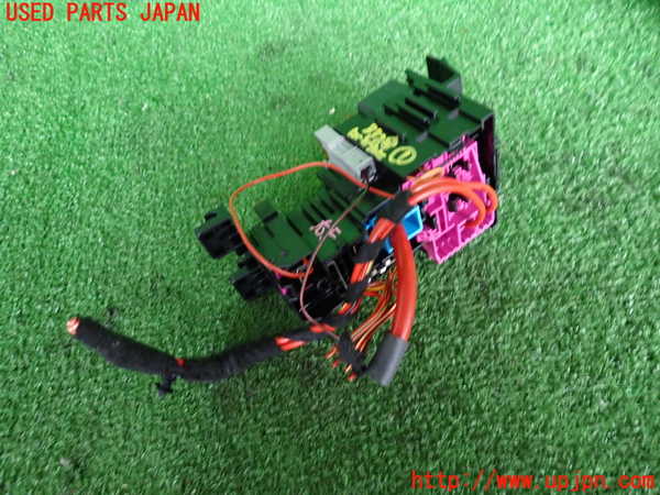 2UPJ-9233286741]ベンツ C200 ステーションワゴン(205242)(205)ヒューズボックス1 中古_2