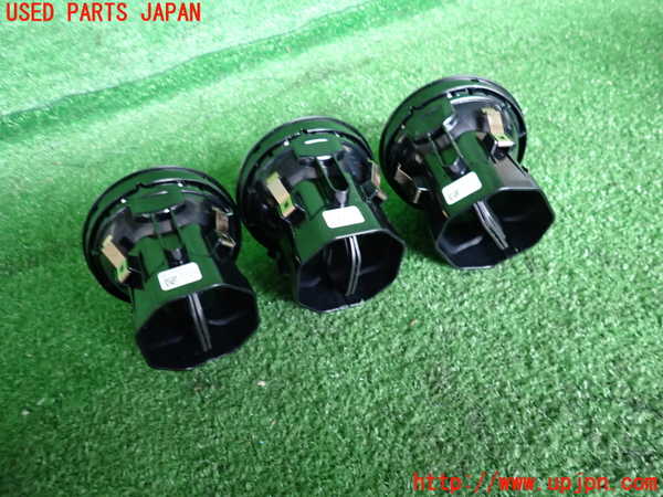 2UPJ-9233287526]ベンツ C200 ステーションワゴン(205242)(205)エアコン吹き出し口1 (真中) 中古_3