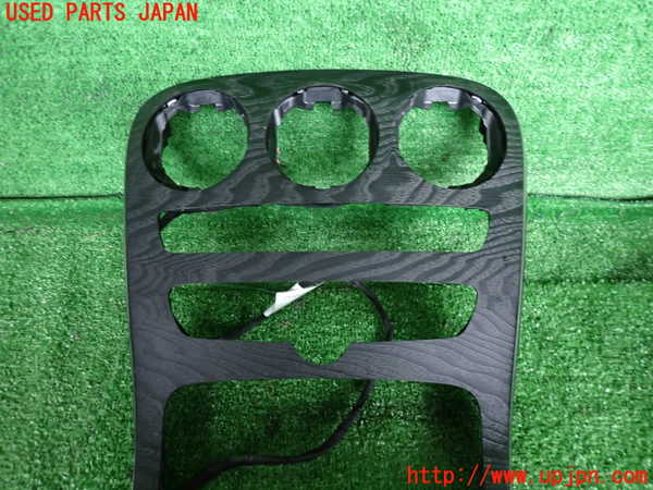 2UPJ-9233287549]ベンツ C200 ステーションワゴン(205242)(205)コンソール 中古_2