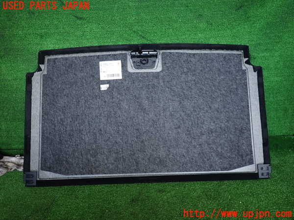 2UPJ-9233287771]ベンツ C200 ステーションワゴン(205242)(205)ラゲッジトレイ1 中古_2