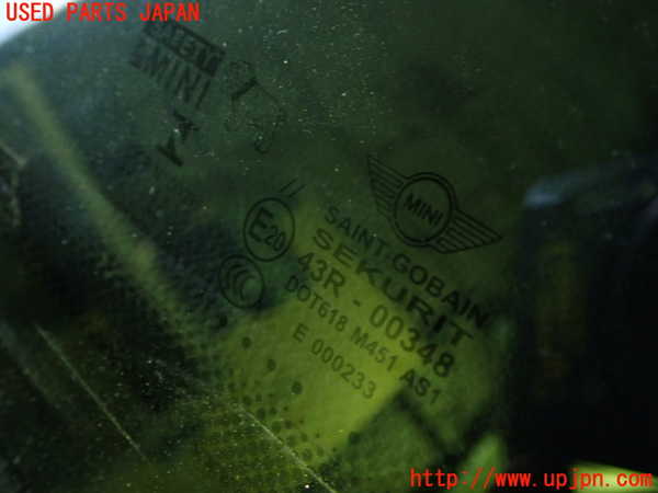 1UPJ-9233291195]BMW ミニ(MINI)クーパー(XS15 F55)フロントガラス M451 中古_3