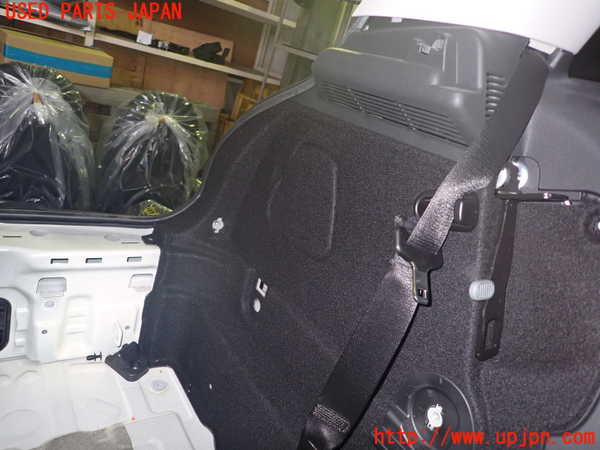 1UPJ-9233297680]BMW ミニ(MINI)クーパー(XS15 F55)左リアピラートリム 中古_4
