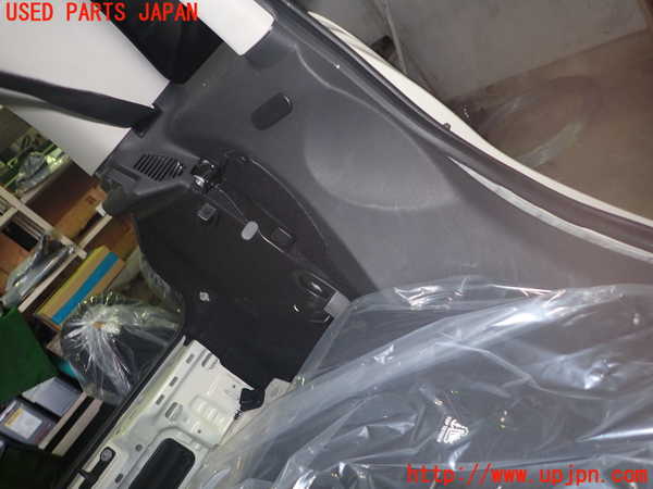 1UPJ-9233297680]BMW ミニ(MINI)クーパー(XS15 F55)左リアピラートリム 中古_5