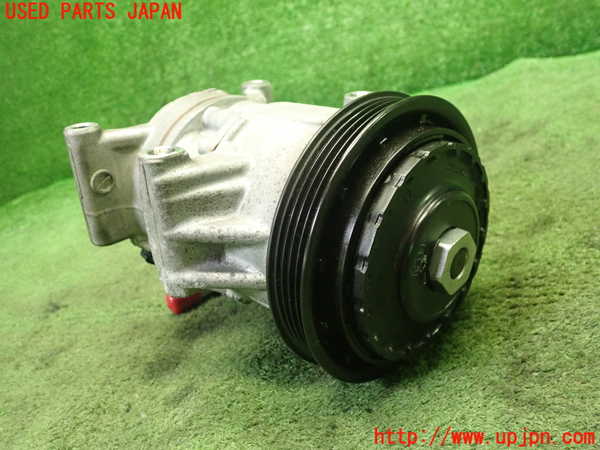 1UPJ-9233306025]スペイド(ポルテ)(NCP141)エアコンコンプレッサー 中古_3