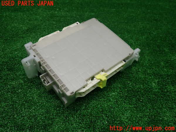 1UPJ-9233306743]スペイド(ポルテ)(NCP141)ヒューズボックス3 中古_2
