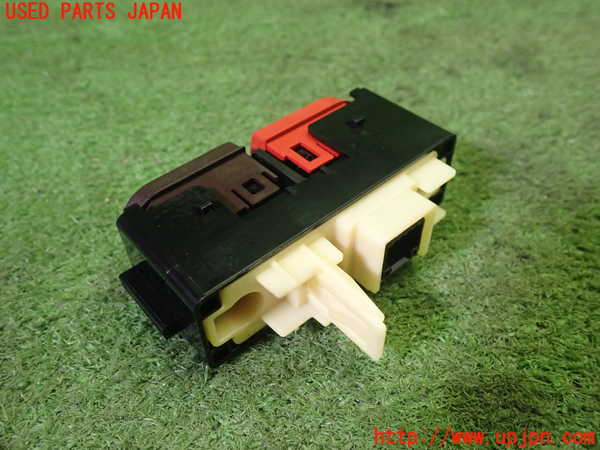 1UPJ-9233306290]スペイド(ポルテ)(NCP141)ハザードスイッチ 中古_3