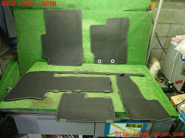 1UPJ-9233307800]スペイド(ポルテ)(NCP141)フロアマット 中古_2