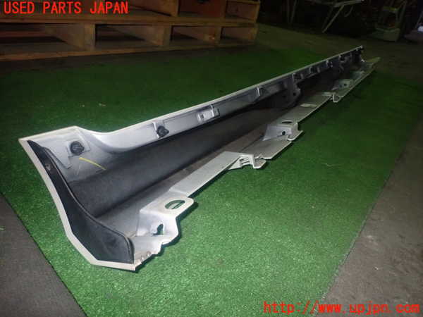 1UPJ-9233311392]レクサス・GS300h(AWL10)左サイドステップ 中古_4