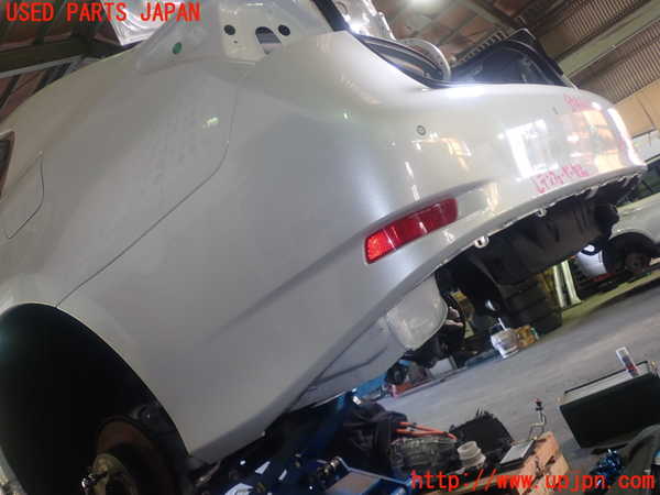 1UPJ-9233311610]レクサス・GS300h(AWL10)リアバンパー 中古_3