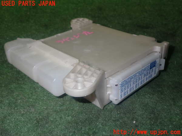 1UPJ-9233316742]レクサス・GS300h(AWL10)ヒューズボックス2 中古_3