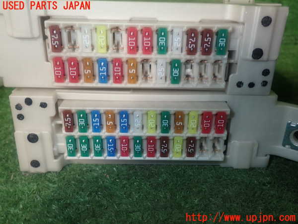 1UPJ-9233316743]レクサス・GS300h(AWL10)ヒューズボックス3 中古_4