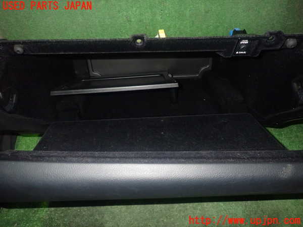 1UPJ-9233317516]レクサス・GS300h(AWL10)グローブボックス1 中古_5