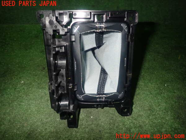 1UPJ-9233317575]レクサス・GS300h(AWL10)シフトブーツ 中古_3