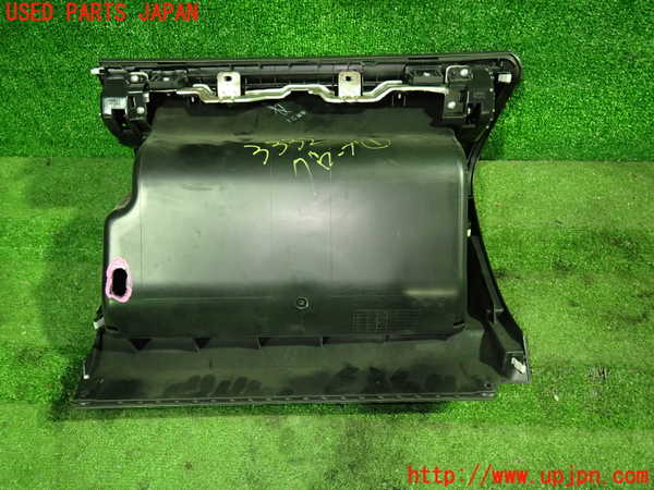 1UPJ-9233327516]ステップワゴン スパーダ(RG1)グローブボックス1 中古_3
