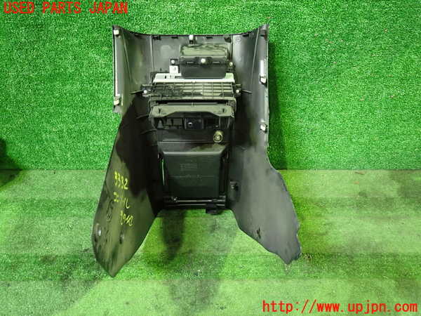 1UPJ-9233327549]ステップワゴン スパーダ(RG1)コンソール 中古_4