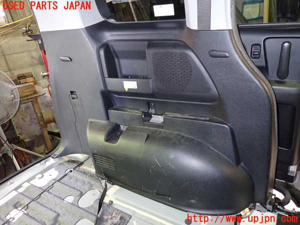 1UPJ-9233327680]ステップワゴン スパーダ(RG1)左リアピラートリム 中古_4