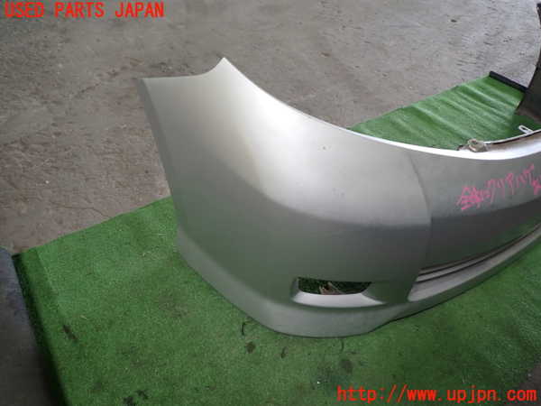 1UPJ-9233331010]アイシス(ANM10W)フロントバンパー 中古_3