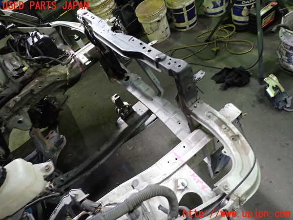 1UPJ-9233331042]アイシス(ANM10W)コアサポート（カット） 中古_2