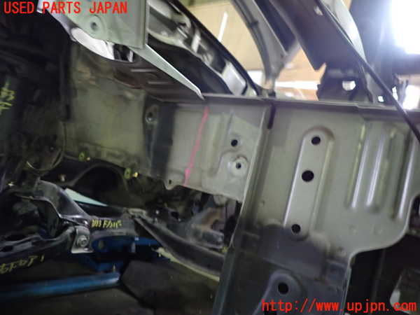 1UPJ-9233331042]アイシス(ANM10W)コアサポート（カット） 中古_3