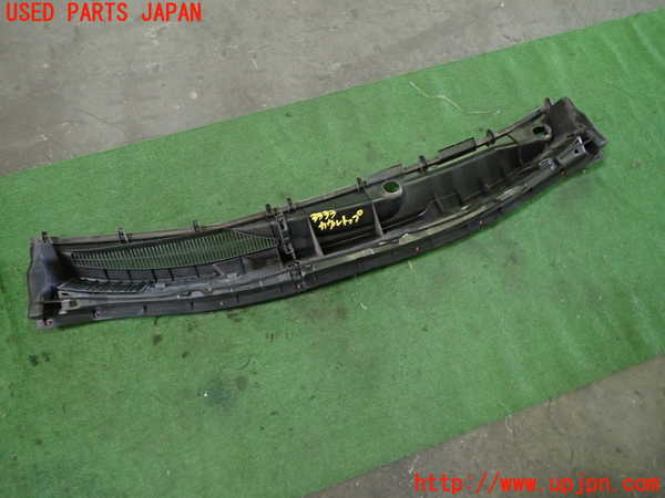 1UPJ-9233331190]アイシス(ANM10W)カウルトップ 中古_2