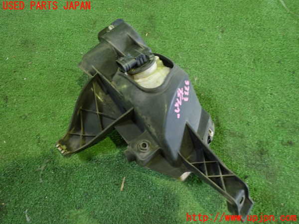 1UPJ-9233331182]アイシス(ANM10W)左フォグ 中古_3