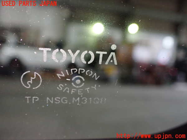 1UPJ-9233331380]アイシス(ANM10W)右クォーターガラス NSG M31Q8 中古_2