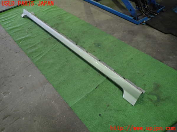 1UPJ-9233331392]アイシス(ANM10W)左サイドステップ 中古_2