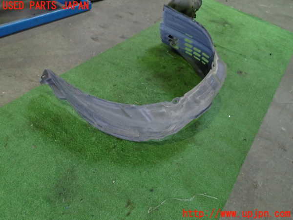 1UPJ-9233331092]アイシス(ANM10W)左前フェンダーライナー 中古_2