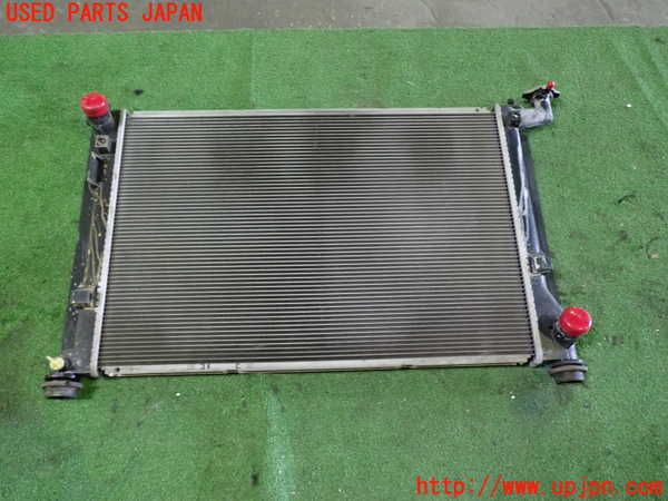 1UPJ-9233332321]アイシス(ANM10W)ラジエーター1 中古_3
