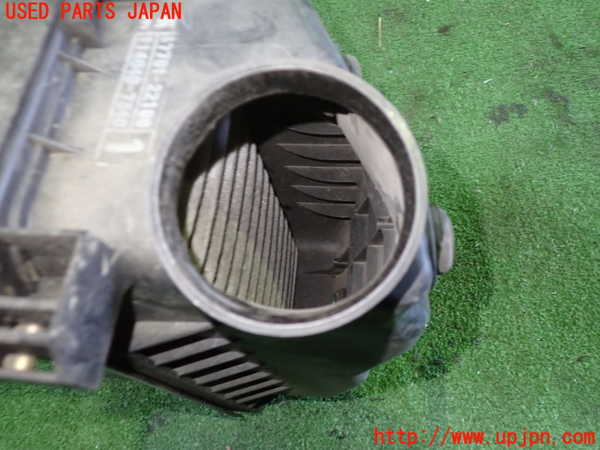 1UPJ-9233332560]アイシス(ANM10W)エアクリーナーボックス 中古_2