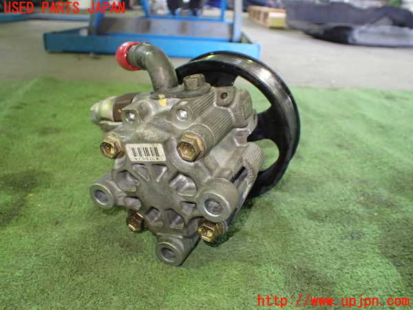 1UPJ-9233334250]アイシス(ANM10W)パワステポンプ 中古_3