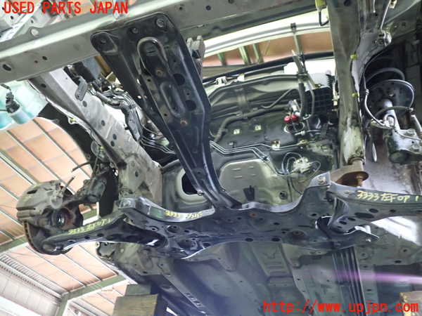 1UPJ-9233335285]アイシス(ANM10W)フロントメンバー 中古_3