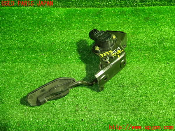 1UPJ-9233336381]アイシス(ANM10W)センサー1 (アクセルペダル) 中古_3