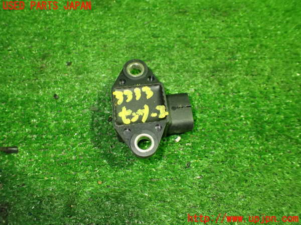 1UPJ-9233336382]アイシス(ANM10W)センサー2 (デセラレーション) 中古_3