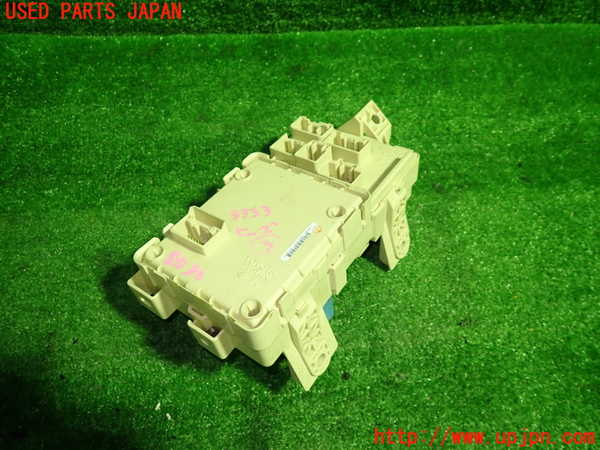 1UPJ-9233336743]アイシス(ANM10W)ヒューズボックス3 中古_2