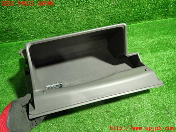 1UPJ-9233337517]アイシス(ANM10W)グローブボックス2 中古_2