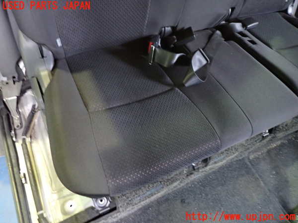 1UPJ-9233337145]アイシス(ANM10W)右2列目シート 中古_3