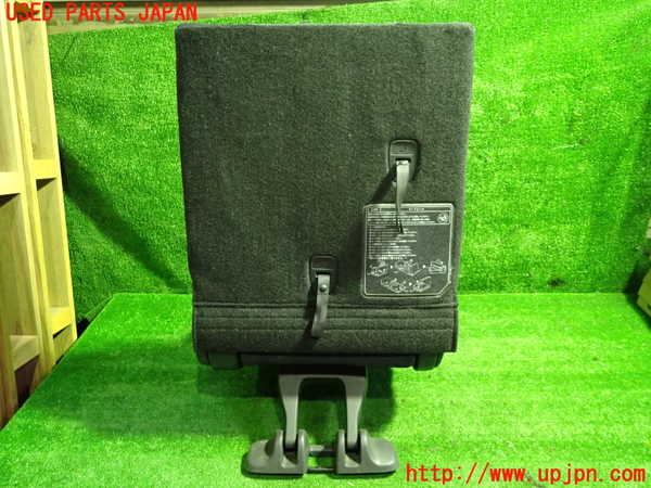 1UPJ-9233337235]アイシス(ANM10W)右3列目シート 中古_4