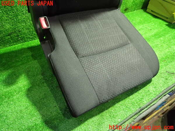 1UPJ-9233337265]アイシス(ANM10W)左3列目シート 中古_3