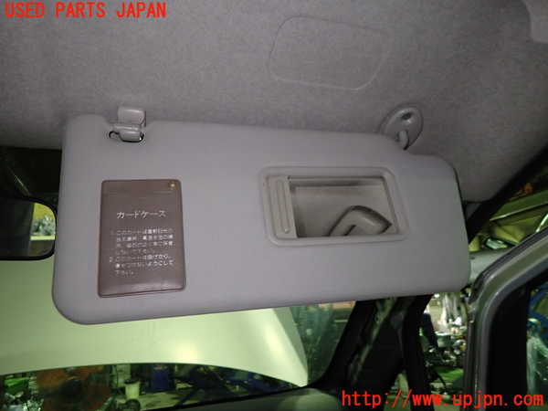 1UPJ-9233337625]アイシス(ANM10W)室内サンバイザー右側 中古_3