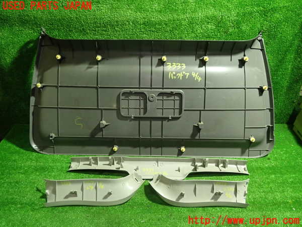 1UPJ-9233331578]アイシス(ANM10W)バックドア内張り 中古_3