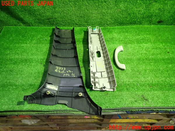 1UPJ-9233337665]アイシス(ANM10W)右センターピラートリム 中古_3