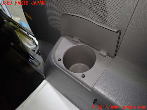 1UPJ-9233337675]アイシス(ANM10W)右リアピラートリム 中古_5