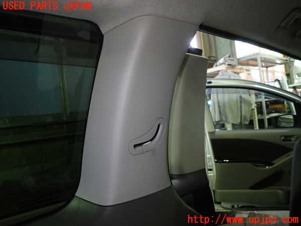 1UPJ-9233337680]アイシス(ANM10W)左リアピラートリム 中古_3