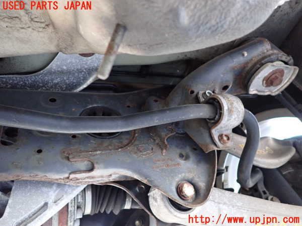 1UPJ-9233345295]アウディ・A6(4GCHVS)リアメンバー 中古_2