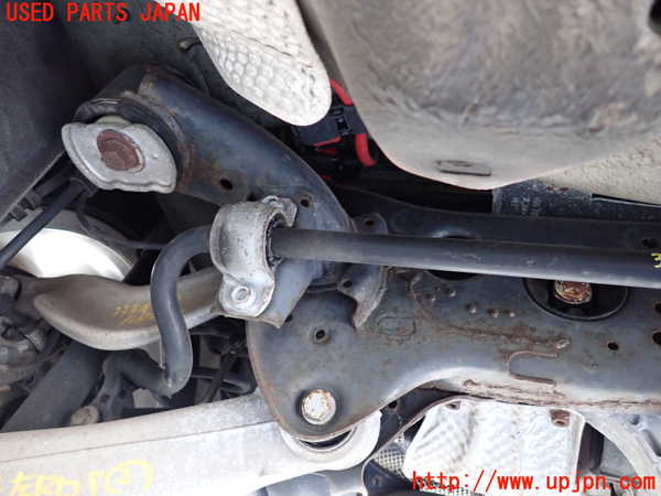 1UPJ-9233345295]アウディ・A6(4GCHVS)リアメンバー 中古_3