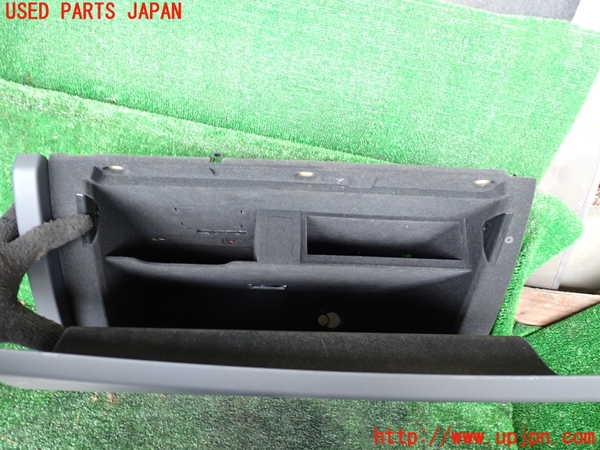 1UPJ-9233347516]アウディ・A6(4GCHVS)グローブボックス1 中古_2