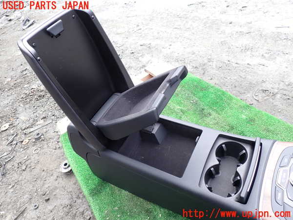 1UPJ-9233347540]アウディ・A6(4GCHVS)センターコンソール 中古_3