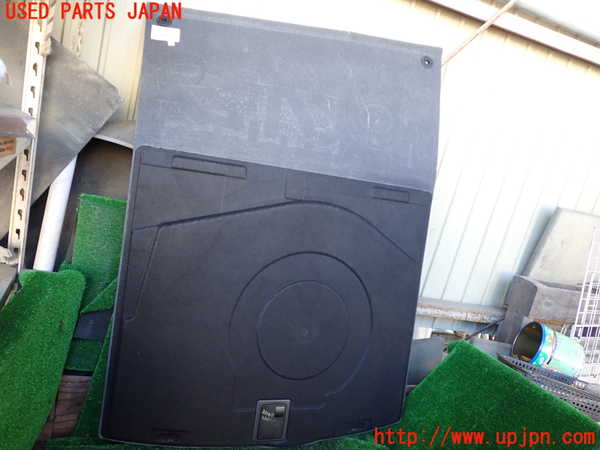 1UPJ-9233347771]アウディ・A6(4GCHVS)ラゲッジトレイ1 中古_3