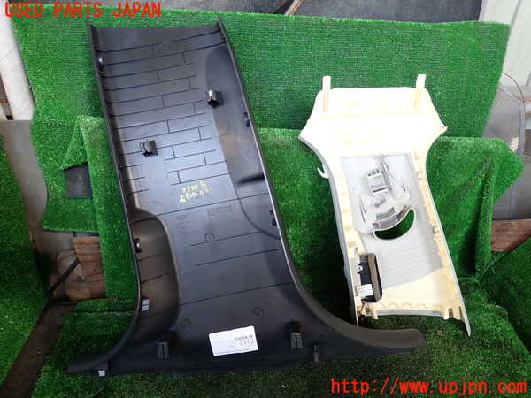 1UPJ-9233347665]アウディ・A6(4GCHVS)右センターピラートリム 中古_2